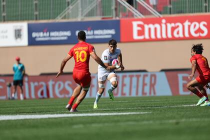 Santiago Álvarez en acción ante España, partido que los argentinos ganaban 28-7 y terminaron perdiendo 31-28