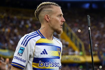 Santiago Ascacibar, con la camiseta de Boca ante Platense, por la fecha 5 del torneo Apertura 2026