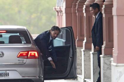 Santiago Cafiero al llegar a casa de Gobierno
