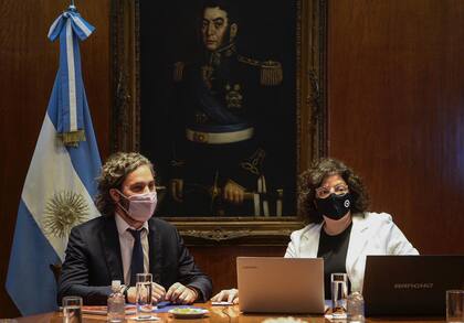 Santiago Cafiero y Carla Vizzotti, durante la última reunión virtual del Cofesa