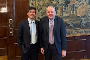 La trama detrás de la denuncia contra Santiago Caputo y la SIDE en Comodoro Py