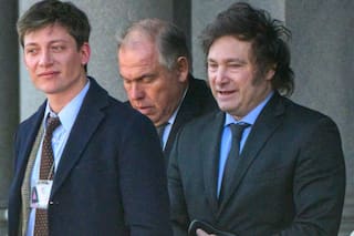 Caputo le pidió la renuncia al vicepresidente de la UIF luego de que el organismo accionara contra Insaurralde