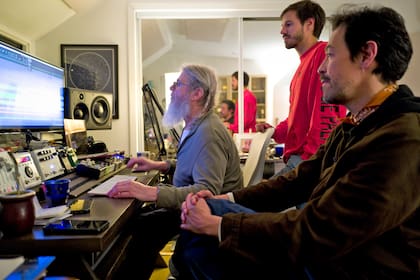 Santiago Carregal. Foto con Gustavo y Emmanuel del Real (Cafe Tacvuba) en el Estudio