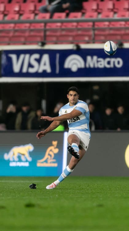 Santiago Carreras estuvo preciso con el pie durante toda la noche. A los Pumas se les escapó el triunfo