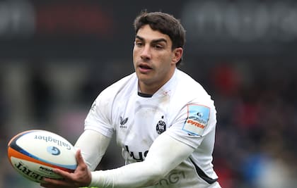 Santiago Carreras ingresó 29 minutos en el gran partido entre Bath que concluyó una remontada notable para el triunfo 43-41 ante Northampton Saints. (Photo by David Rogers/Getty Images)