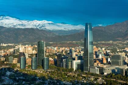 Santiago de Chile es la ciudad con el m2 más caro de las región