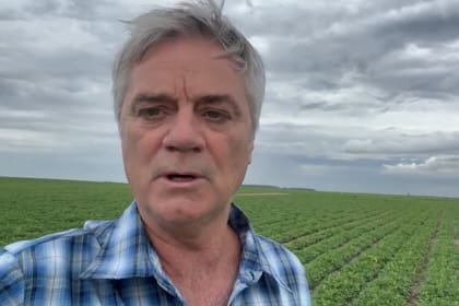 Santiago del Solar, productor agropecuario