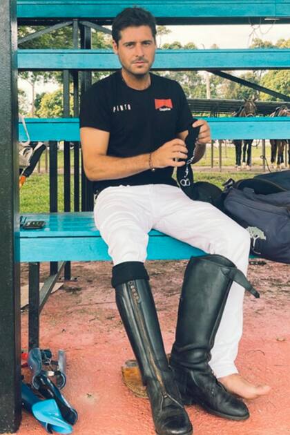 Santiago durante su paso por el Royal Pahang Polo Club.