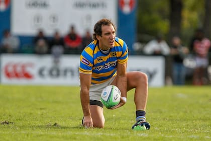 Santiago Fernández, que acaba de retirarse del deporte, compartió la primera de Hindú con De la Vega Mendía desde 2017; el ex mundialista fue una fuente de conocimientos y enseñanzas para su joven compañero de club.