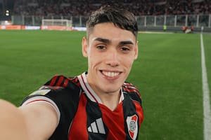 Santiago Lencina, zurdo de 19 años, fue titular en los dos partidos que River disputó en el torneo Clausura y viene de anotar dos goles ante Instituto