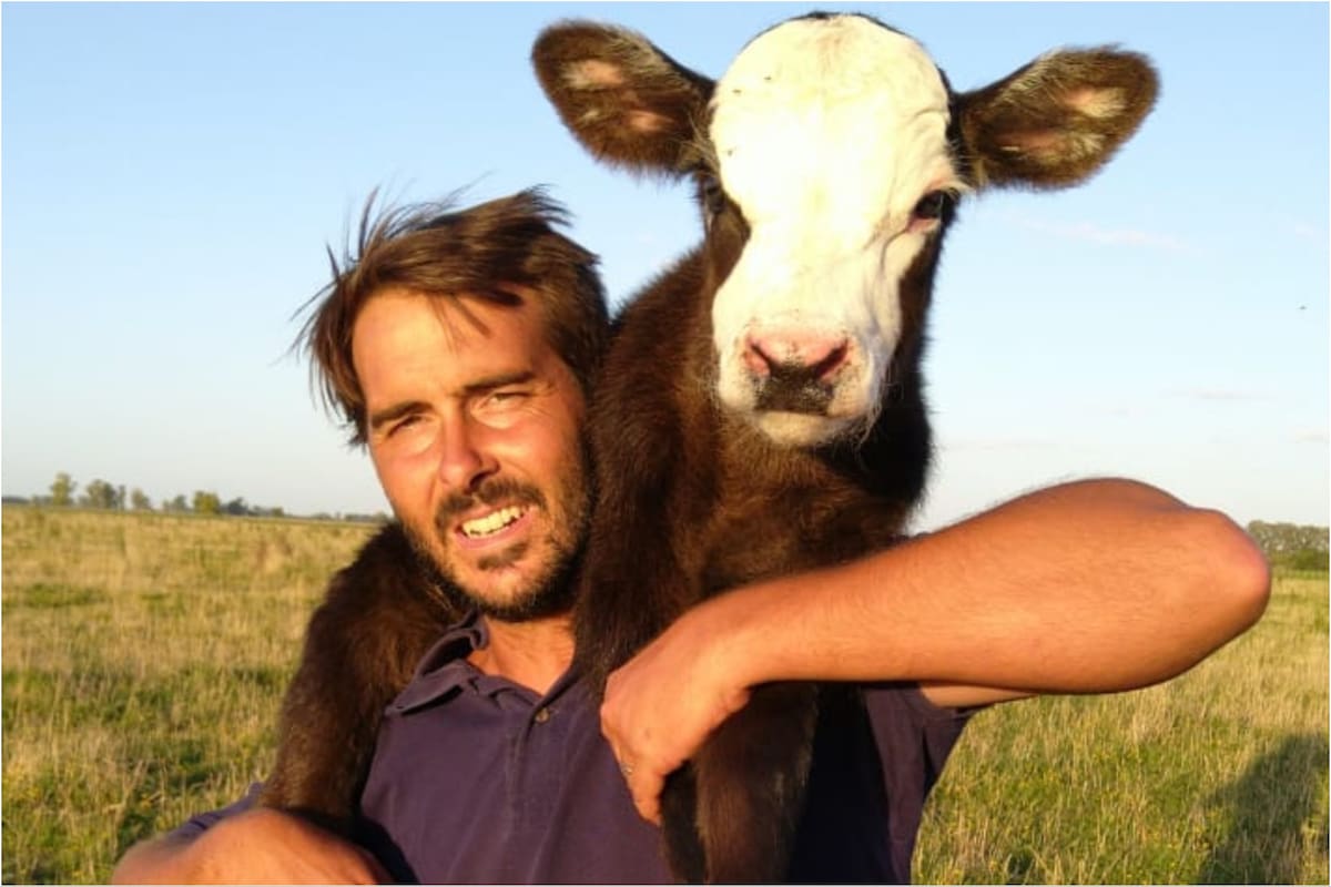 Foi o carrasco do Boca nos torneios de verão, sagrou-se campeão europeu e hoje mora fora da vila. “Eu encho a geladeira com animais.”