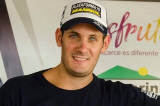 El piloto Mangoni responde a la falsa acusación de haber tomado cocaína en TV