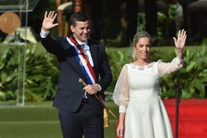 El conservador Santiago Peña asumió como presidente de Paraguay