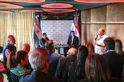 Santiago Peña, presidente de Paraguay, en un almuerzo con empresarios en Mar del Plata