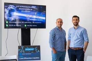 Crearon una inédita solución con luz ultravioleta y ahora van por un robot