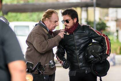 Santiago y Federico Bal, en una escena de la película que llega hoy a los cines