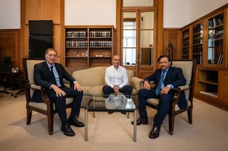 En un mes con fuerte mejora en coparticipación, Santilli y “Lule” Menem se reunieron con Sáenz