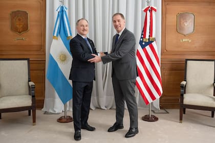 Santilli recibió al embajador de los Estados Unidos, Peter Lamelas