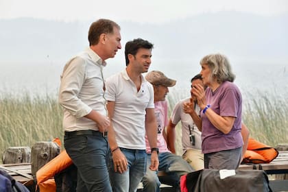 Santilli visitó Chubut y recorrió junto a Torres las áreas afectadas por los incendios