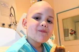 Santino Rzesniowiecki, de 7 años, tiene leucemia y busca apoyo para su tratamiento