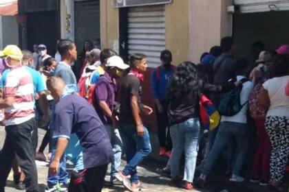 Saqueos en un comercio de Caracas