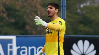 Sara, otra vez en el arco de Boca