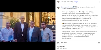 Saracco (de anteojos) integró una comitiva de empresarios de Santiago del Estero en la South Summit de Madrid, en junio de 2025.