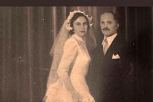 Se conocieron cuando ella tenía 12 y él 17 y llevan juntos ocho décadas