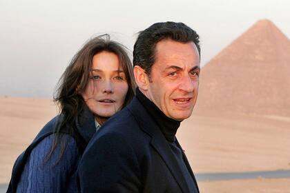 Sarkozy y Carla Bruni, en Egipto