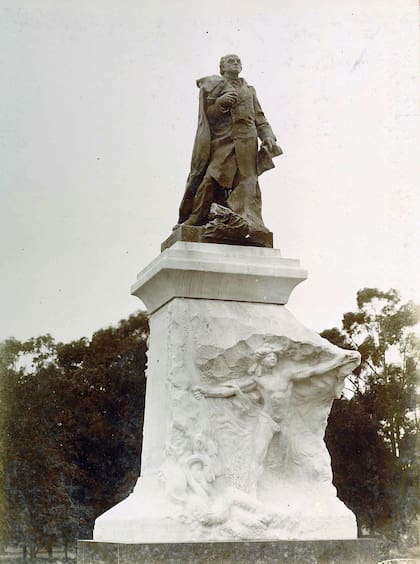 Sarmiento, controvertida escultura de Auguste Rodin.