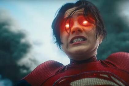 Sasha Calle como Supergirl en Flash, quien posee los mismos poderes que Superman (Foto: DC Studios)