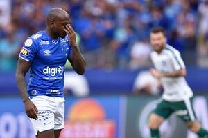 La debacle de un grande: Cruzeiro descendió a la B por primera vez en Brasil