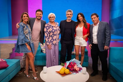 Sbaraglia junto a Carmen Barbieri y el flamante panel