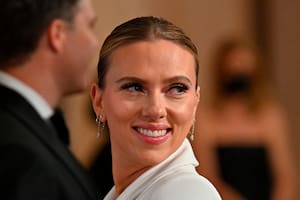 De la gran sonrisa de Scarlett Johansson a la emoción de Salma Hayek