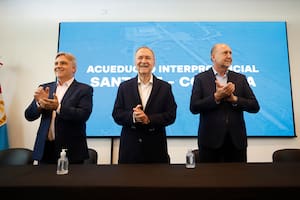 Schiaretti y Perotti compartieron el acto por la obra del acueducto interprovincial.