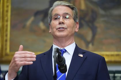 Scott Bessent, secretario del Tesoro, dijo que el reembolso para trabajadores se enviará durante el primer trimestre de 2026