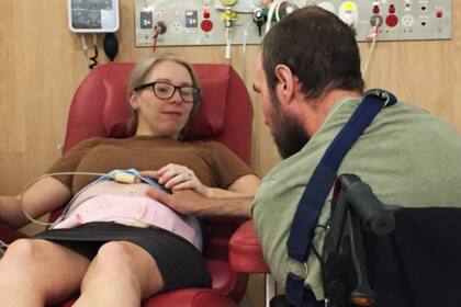 Scott falleció cuatro semanas antes de que naciera la beba que habían intentado tener luego de un tratamiento médico