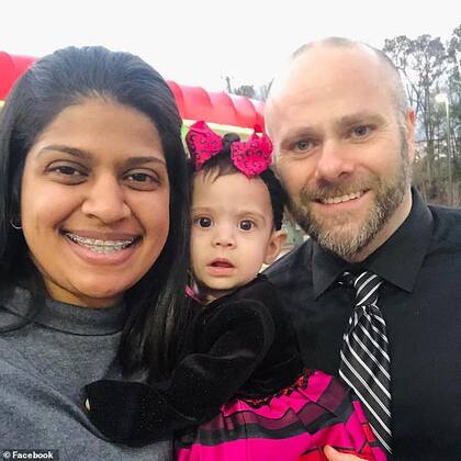 Scott, quien estaba al cuidado de la beba, había salido al jardín por unos minutos cuando sucedió el ataque