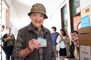 Nació en Devoto, peleó contra los nazis y hoy fue a votar: “No pierdo la esperanza”