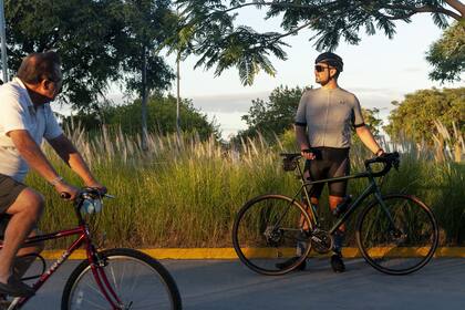 Se aconseja utilizar siempre casco en la bicicleta