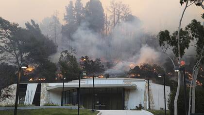 Varias mansiones fueron alcanzadas por las llamas