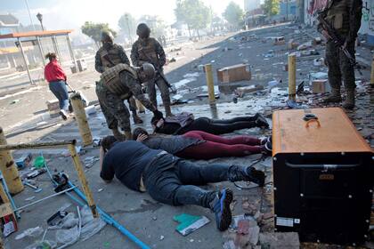 Se agudiza la crisis en Chile, continúan las protestas, hay cientos de detenidos, destrozos por millones y varios muertos