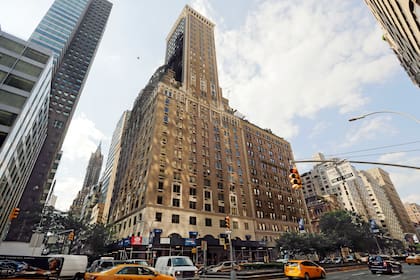 Se alega en la demanda que los departamentos con regulación de alquiler se presentaron como si fueran de tasa de mercado en 502 Park Avenue.