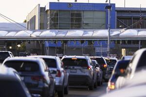 Se anunciaron cambios en el paso fronterizo del Puerto de San Ysidro, con un aumento en la franquicia para cruzar a México desde EE.UU. hasta 500 dólares