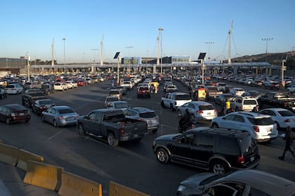 Se anunciaron cambios sobre el equipaje de pasajeros y las franquicias para el paso fronterizo del Puerto de San Ysidro