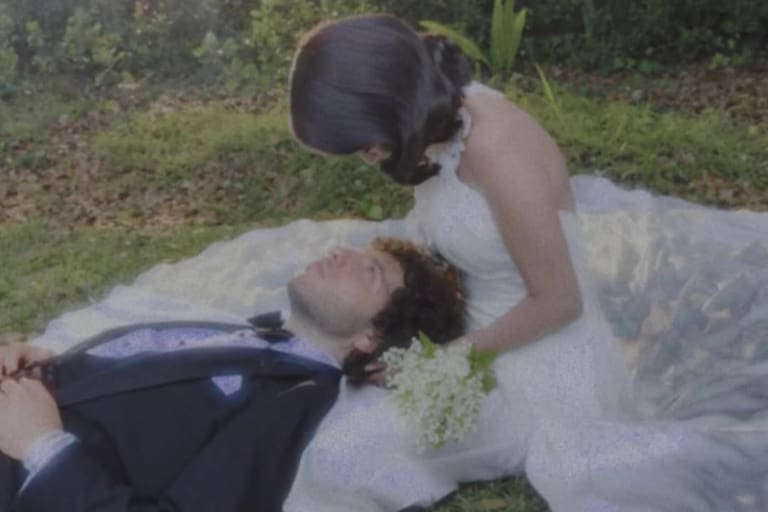 Se casó Selena Gómez: así fue la impresionante boda y el majestuoso vestido que lució - LA NACION