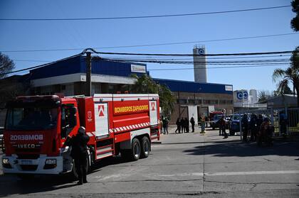 Se cayó una avioneta en Rosario
