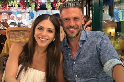 Se conocieron en diciembre de 2007 en Carlos Paz mientras ella hacía temporada teatral y él estaba de visita en Córdoba