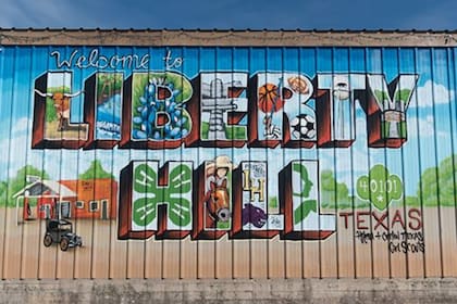 Se construye la octava escuela primaria para atender el crecimiento demográfico