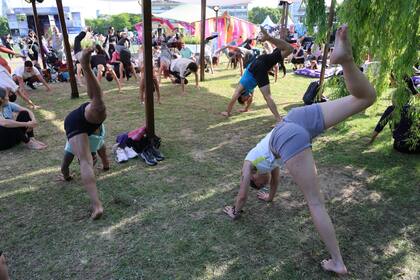 Se corrieron los puffs y la gente activó en el espacio Chill